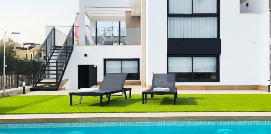 Вилла с 6 спальнями в Альгорфа, Испания №122722