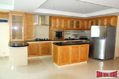 2 bedrooms Apartment in Pattaya, Thailand No. 96480 2