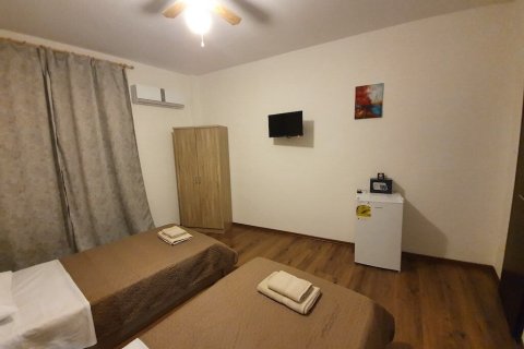 400m² Commercial property in Athens, Greece No. 56019 5