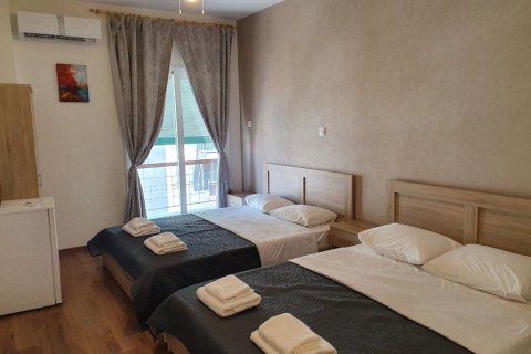 400m² Commercial property in Athens, Greece No. 56019 4