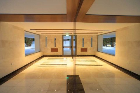 3 bedrooms Penthouse in Limassol, Cyprus No. 84505 5