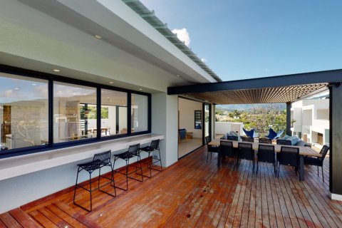 4 bedrooms Apartment in Riviere Noire, Mauritius No. 60933 3