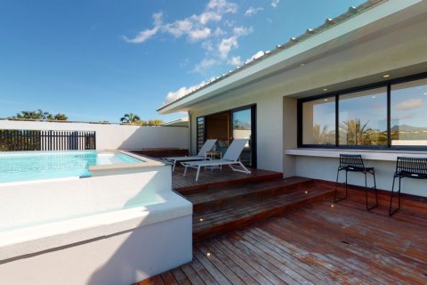 4 bedrooms Apartment in Riviere Noire, Mauritius No. 60933 6