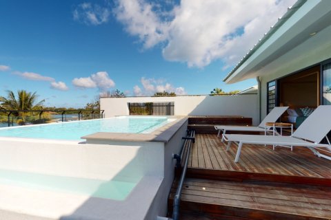 4 bedrooms Apartment in Riviere Noire, Mauritius No. 60933 4