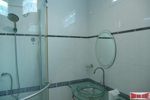 5 dormitorios House en Chalong, Thailand No. 96379 16