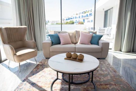 Вилла с 3 спальнями в Хлорака, Кипр №84462 5