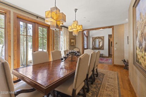 7 bedrooms House in Edwards, USA No. 104579 25