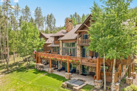 7 bedrooms House in Edwards, USA No. 104579 21