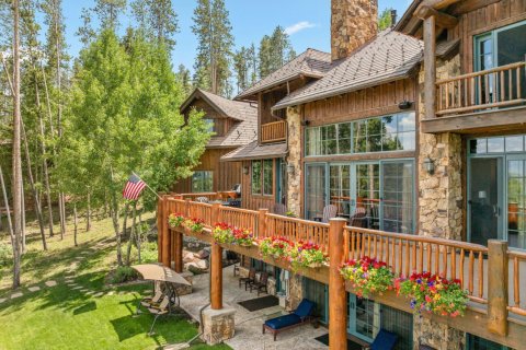 7 bedrooms House in Edwards, USA No. 104579 11