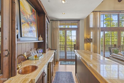 7 bedrooms House in Edwards, USA No. 104579 17