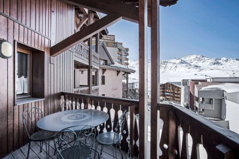 5 bedrooms Apartment in Les Belleville, France No. 100010 23