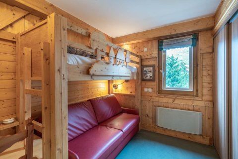 5 bedrooms Apartment in Les Belleville, France No. 100010 17