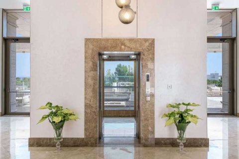 Квартира с 5 спальнями в Лимассол, Кипр №34136 4