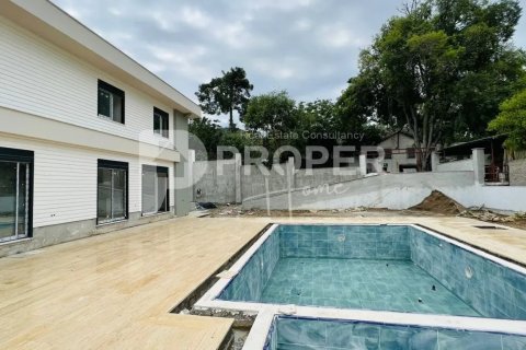 5 rooms Apartment in Nenh, Vietnam No. 13980 2