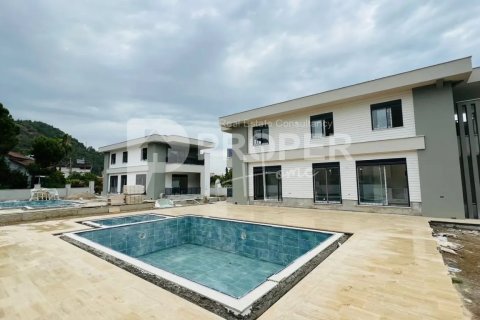 5 rooms Apartment in Nenh, Vietnam No. 13980 1