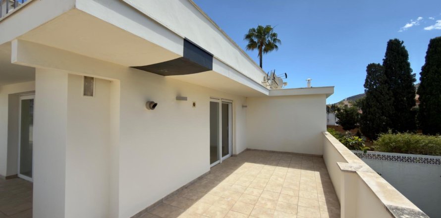 4 dormitorios House en Albir, Spain No. 125400