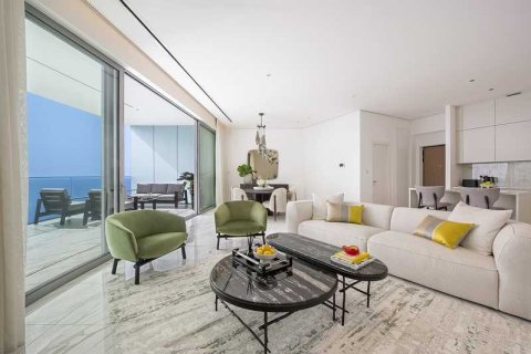 4 bedrooms Apartment in Limassol, Cyprus No. 104243 3