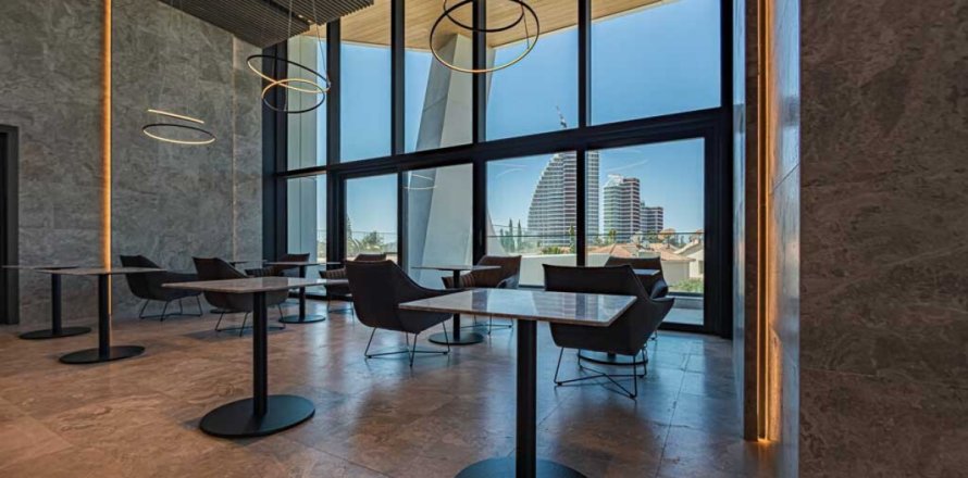 Квартира с 3 комнатами в Лимассол, Кипр №107084