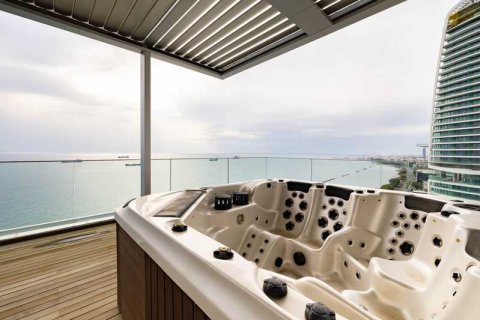3 dormitorios Penthouse en Limassol, Cyprus No. 78036 15