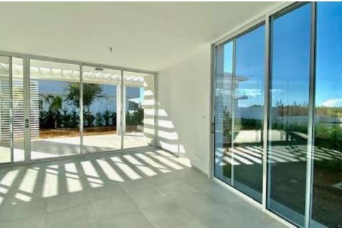 4 chambres House à Paphos, Cyprus No. 37339 3
