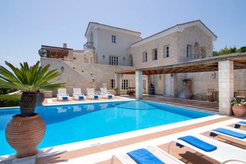 8 rooms Villa in Lasithi, Greece No. 55484 1