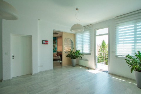 Дом с 5 спальнями в Агиос Тихонас, Кипр №80743 6