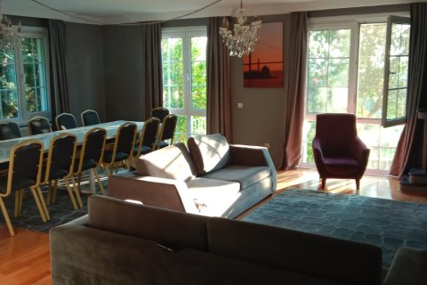 8 bedrooms Villa in Khanh Hoa, Vietnam No. 15375 2