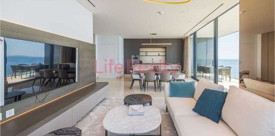 3 bedrooms Apartment in Mouttagiaka, Cyprus No. 102047