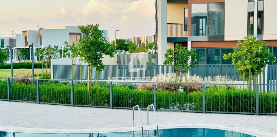 4 bedrooms Villa in Thanh Tri, Vietnam No. 94095