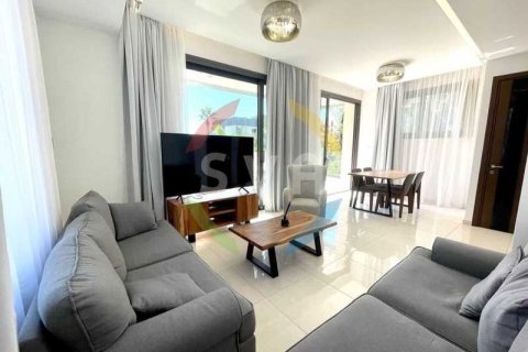 3 bedrooms Apartment in Germasogeia, Cyprus No. 82133 2