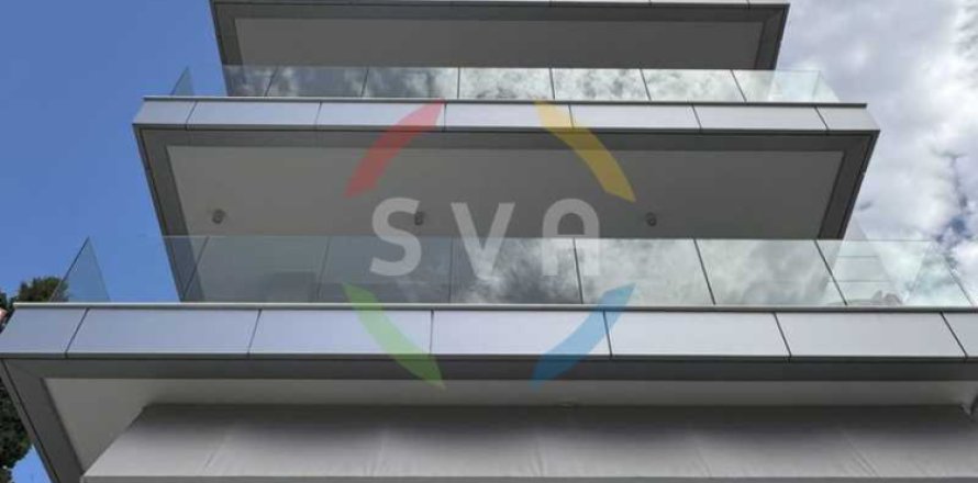 3 bedrooms Apartment in Germasogeia, Cyprus No. 82133