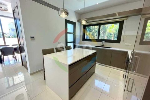 3 bedrooms Apartment in Germasogeia, Cyprus No. 82133 5