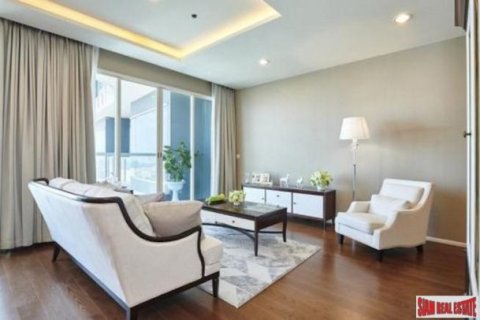 3 bedrooms Apartment in Bangkok, Thailand No. 96966 7