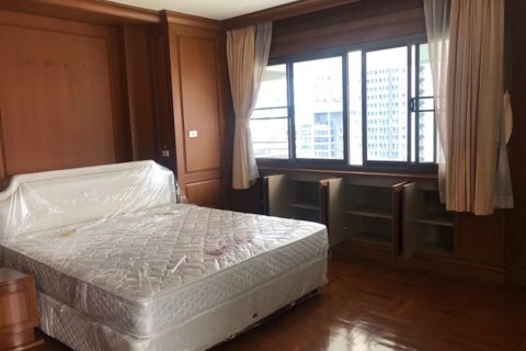 Кондоминиум  с 3 спальнями в Бангкок, Таиланд №469 3