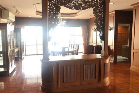 Кондоминиум  с 3 спальнями в Бангкок, Таиланд №469 2