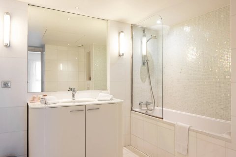 2 chambres Appartement à Cannes, France No. 68857 5