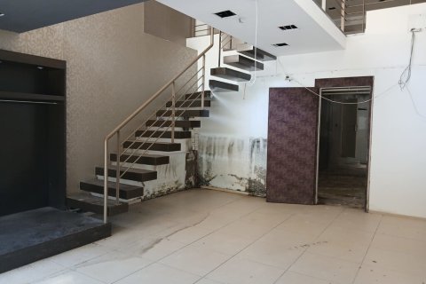 477m² Commercial property in Nea Smyrni, Greece No. 125009 9