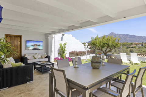 4 bedrooms Townhouse in Nueva Andalucia, Spain No. 83919