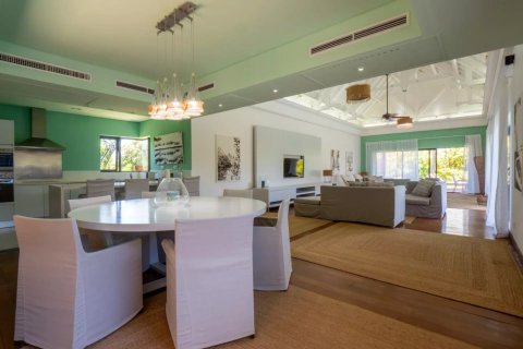 5 bedrooms Villa in Bel Ombre, Mauritius No. 117879 6