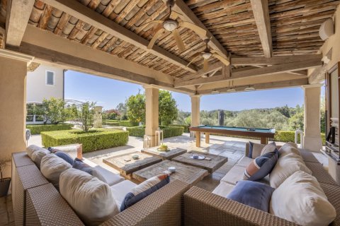 5 bedrooms Villa in Mougins, France No. 99308 6