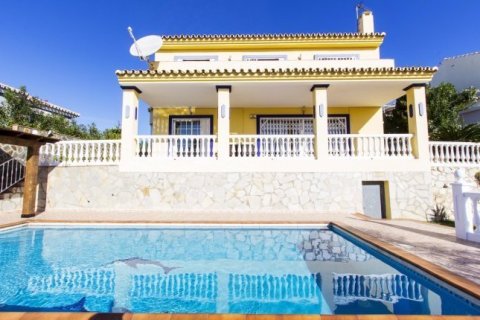 4 bedrooms House in Mijas, Spain No. 25484
