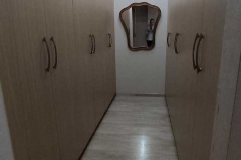 Дом с 4 спальнями в Пиргос, Кипр №79393 6