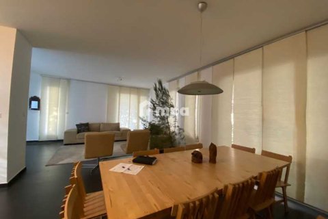 Дом с 4 спальнями в Строволос, Кипр №75809 14