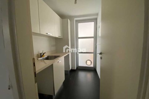 Дом с 4 спальнями в Строволос, Кипр №75809 15