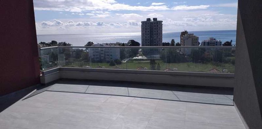 3 bedrooms Apartment in Germasogeia, Cyprus No. 63983