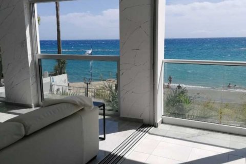 3 bedrooms Apartment in Germasogeia, Cyprus No. 70793 7