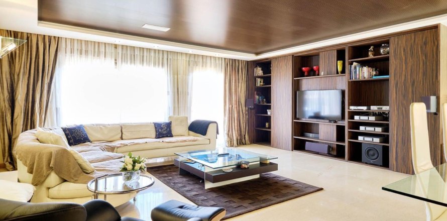 Studio Penthouse in Torrevieja, Spain No. 124606