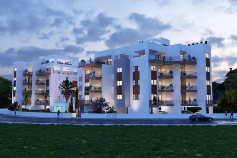 2 bedrooms Apartment in Limassol, Cyprus No. 106517 4