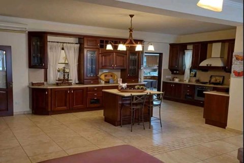 4 bedrooms House in Aradippou, Cyprus No. 101287 7