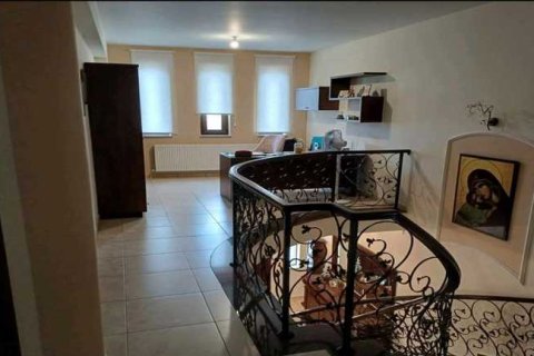 4 bedrooms House in Aradippou, Cyprus No. 101287 8